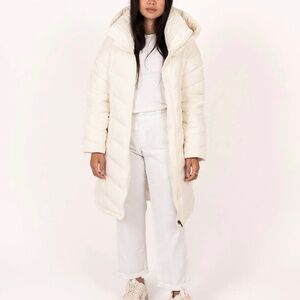 Harper Coats The Uptown Puffer in Ivory women’s winter jacket size small SOLDOUT